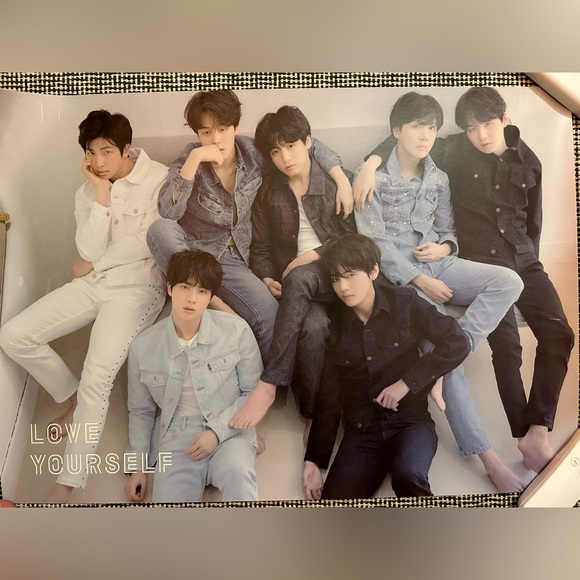 Official BTS Love Yourself Album Rolled Poster - Picture 1 of 4